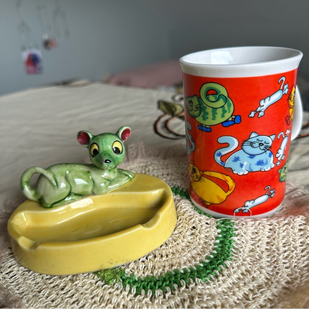 3/$25 - Colorful Cat and Mouse Mug with Green Mouse Dish